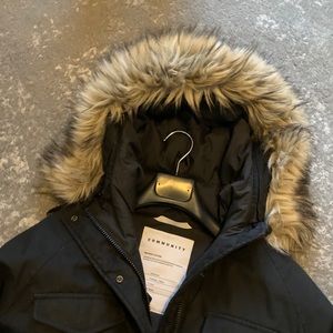 Aritzia community parka xs